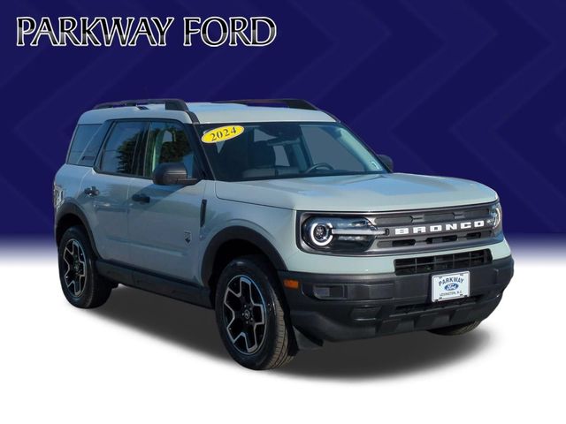 Used 2024 Green Ford Big Bend image 7
