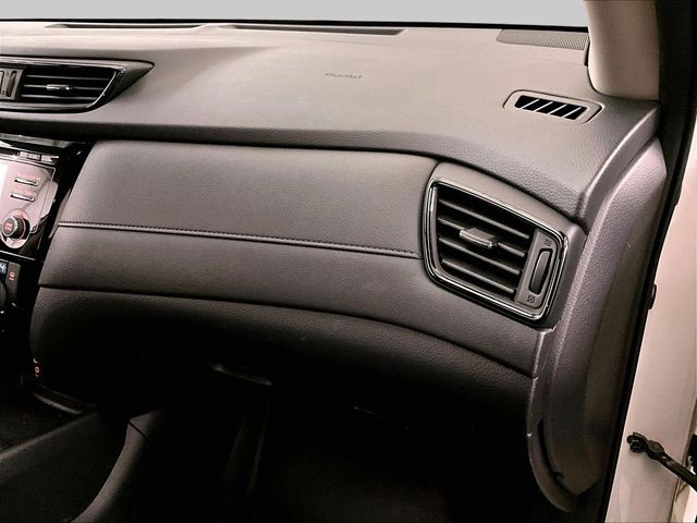 2017 Nissan Rogue SV White at Audi Porsche Sewickley