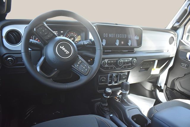 New Car 2025 Jeep Gladiator  Sport S For Sale Under $50,000 In Austin, Texas