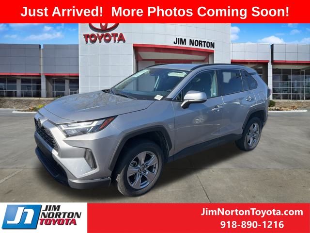 Used 2024 Toyota RAV4 XLE with VIN 2T3W1RFV3RW334594 for sale in Northfield, Minnesota
