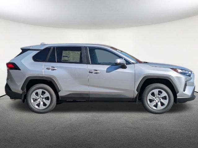 2024 Toyota RAV4 LE 3