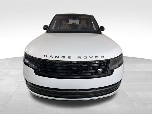 2023 Land Rover Range Rover SE 9