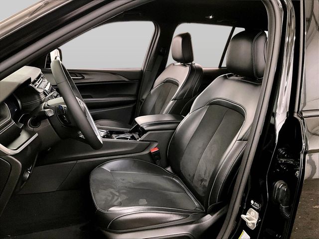 2023 Jeep Grand Cherokee Altitude X Black at Auto Express Mitsubishi