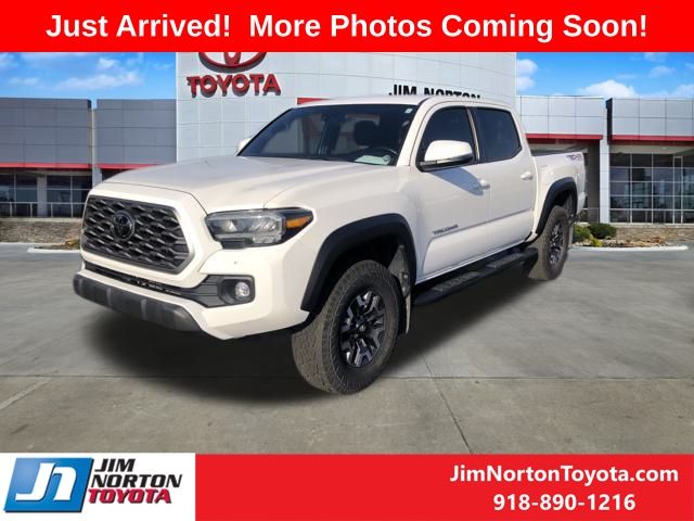 2022 Toyota Tacoma TRD Off-Road 2