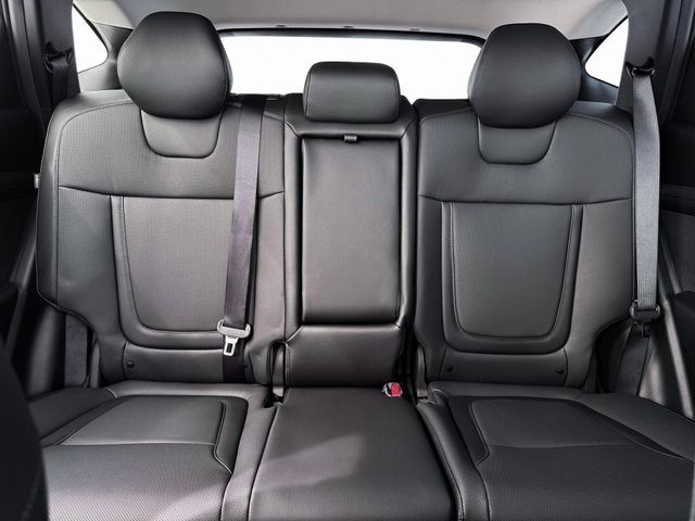 New 2026 White Hyundai SEL Premium image 16