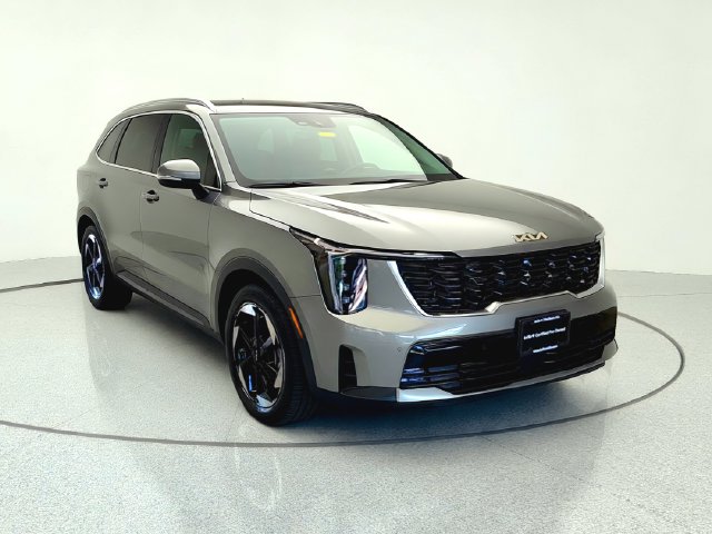 Used 2025 Kia Sorento Hybrid SUV