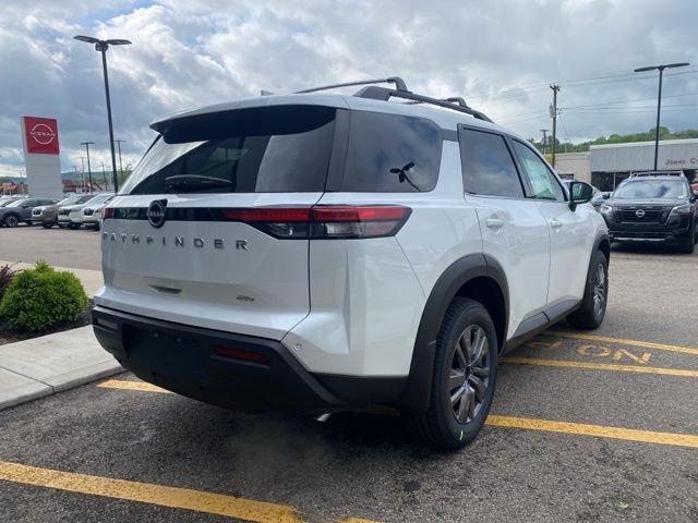 2025 Nissan Pathfinder SV photo
