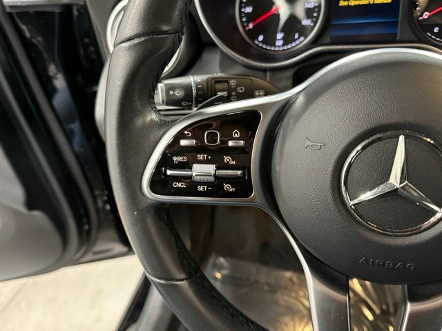 2022 Mercedes-Benz GLC GLC 300 photo