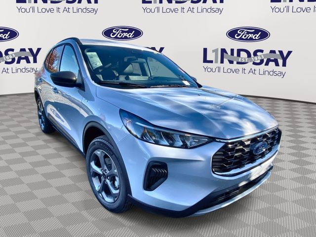 2026 Ford Escape ST-Line AWD