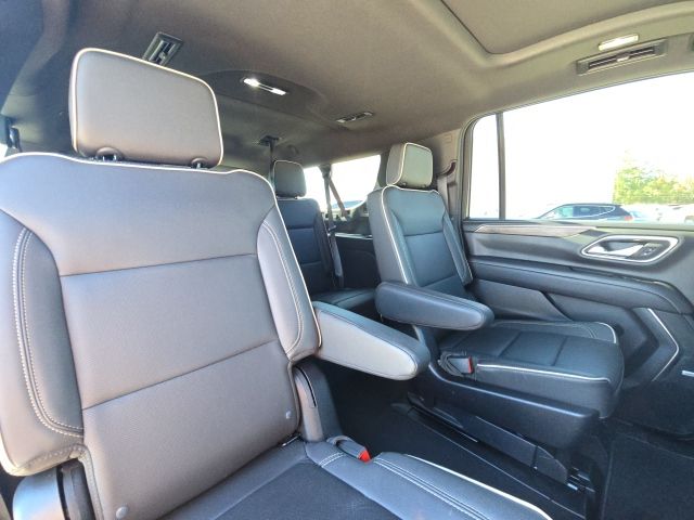 2023 Chevrolet Suburban Premier:C02421