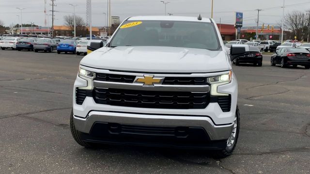 2023 Chevrolet Silverado 1500 LT 3