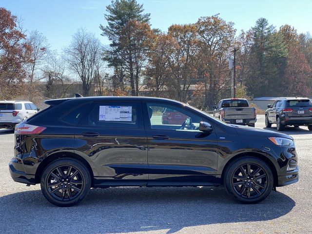 2024 Ford Edge ST Line 6