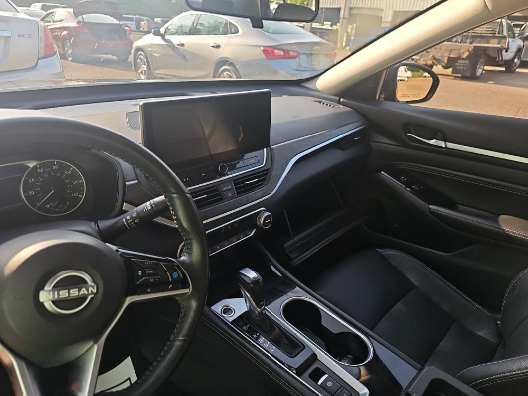 2023 Nissan Altima 2.5 SL photo