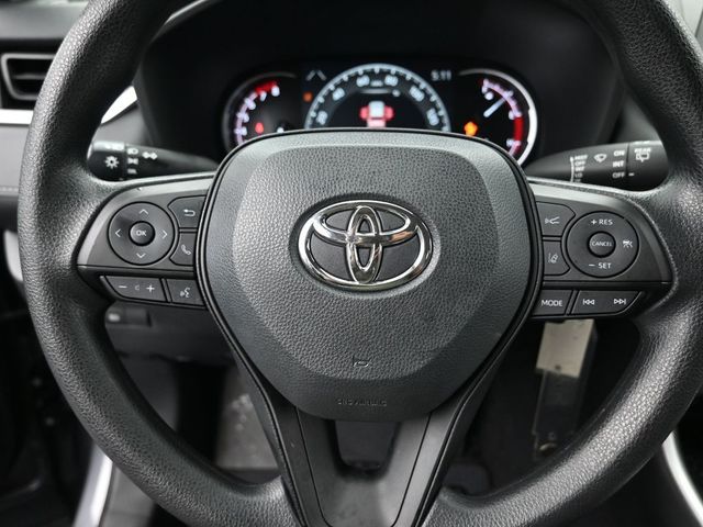 2024 Toyota RAV4 LE 24