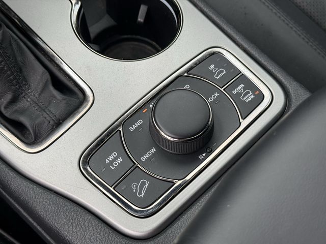 2020 Jeep Grand Cherokee Overland Silver at Emmons Autoplex