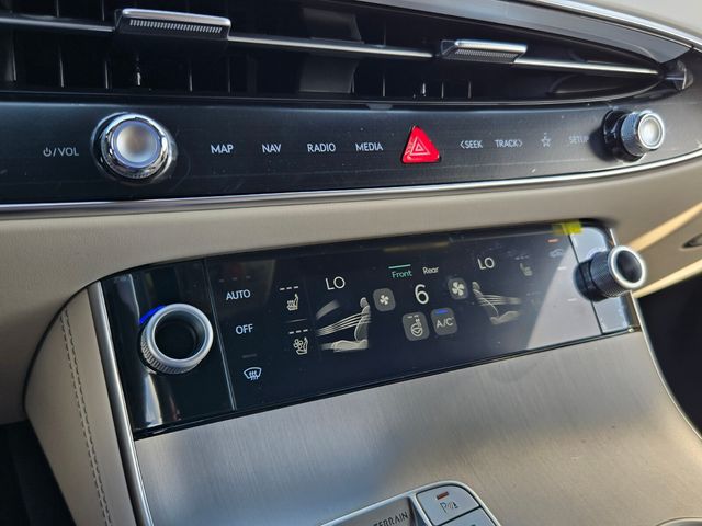 2027 Genesis Gv70