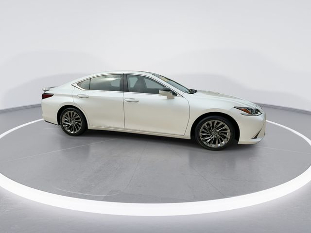 2025 Lexus ES - $50,998