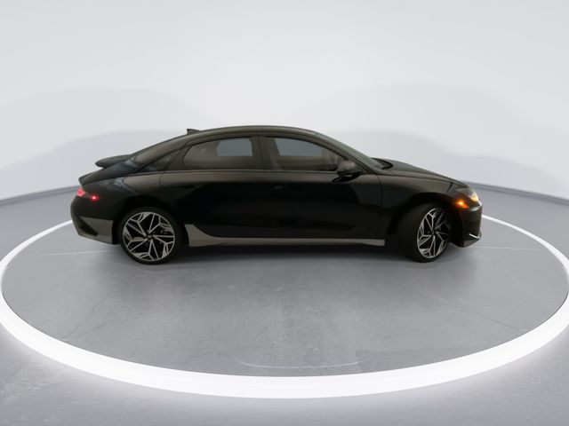 Used 2024 Black Hyundai SEL image 7