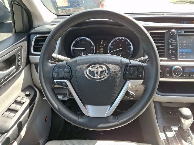 2015 Toyota Highlander Limited Black at Phil Fitts Ford
