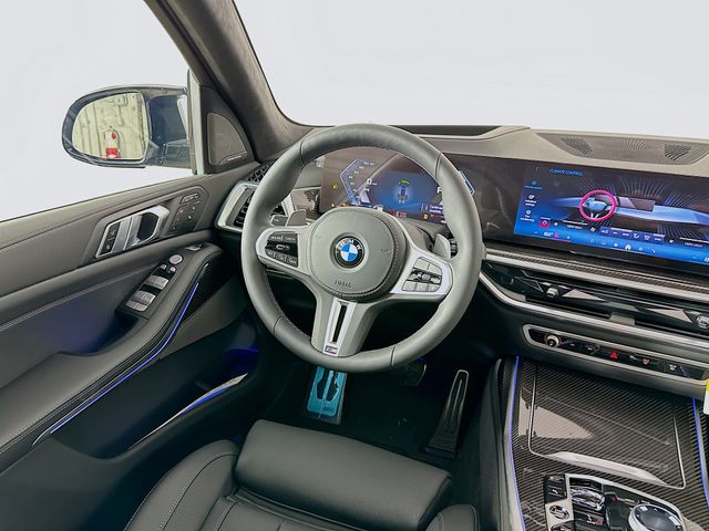 2025 BMW X7 M60i 24