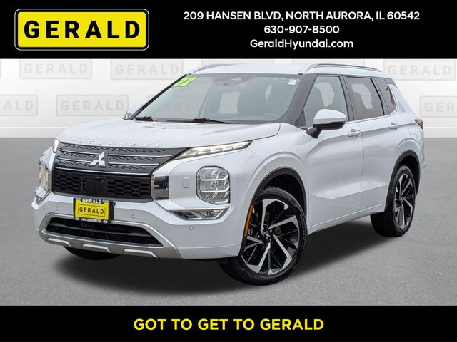 White 2022 Mitsubishi Outlander SEL S-AWC SUV / Crossover All-Wheel Drive Continuously Variable Transmission