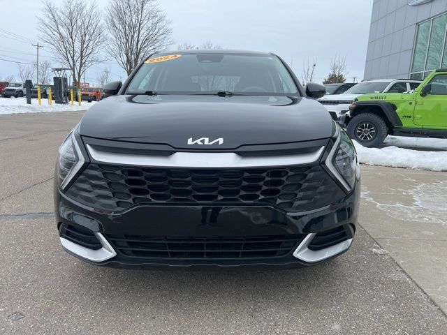 2024 Kia Sportage LX - Fusion Black exterior view 3
