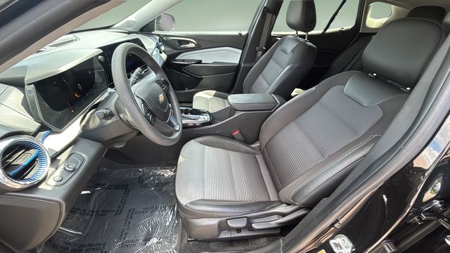 Used 2025 Black Chevrolet LT image 18