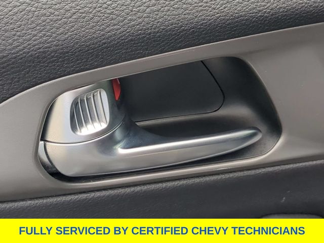 Used 2025 Chrysler Pacifica Van