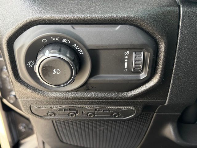 new 2026 Jeep Wrangler car, priced at $44,276