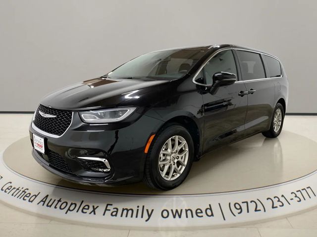 Diamond Black Crystal Pearlcoat 2025 Chrysler Pacifica Minivan Front-Wheel Drive 9-Speed Automatic