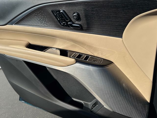 Certified Used 2025 Green Cadillac Luxury image 16