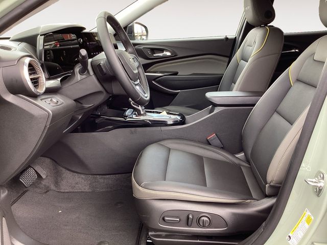 Used Car 2025 Chevrolet Trax  Activ For Sale Under $25,000 In San Antonio, Texas