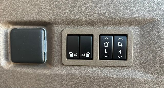 used 2021 GMC Yukon car, priced at $44,718