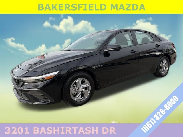 Abyss Black 2024 Hyundai Elantra SE FWD Sedan Front-Wheel Drive Continuously Variable Transmission