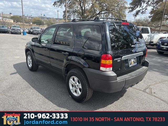 Used Car 2007 Ford Escape  Xlt For Sale Under $10,000 In San Antonio, Texas