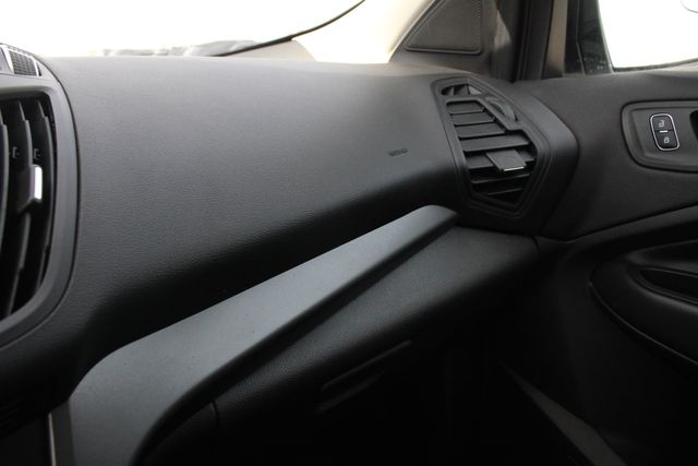 Used 2019 Gray Ford SE image 19