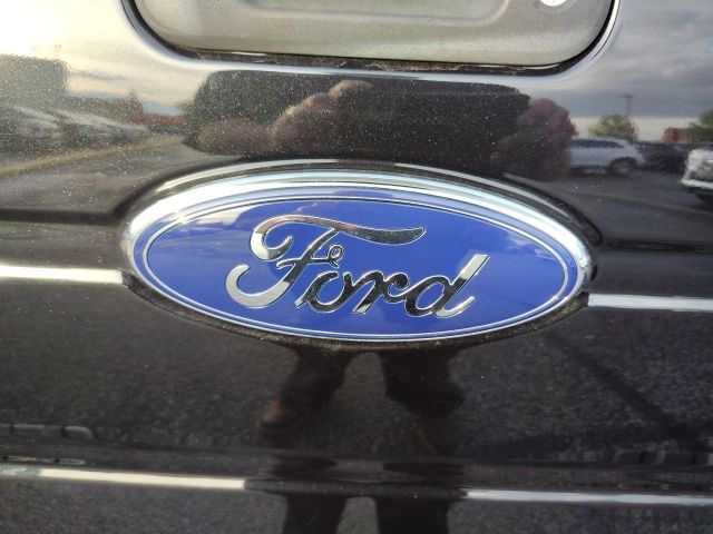 Used 2014 Black Ford XLT image 26