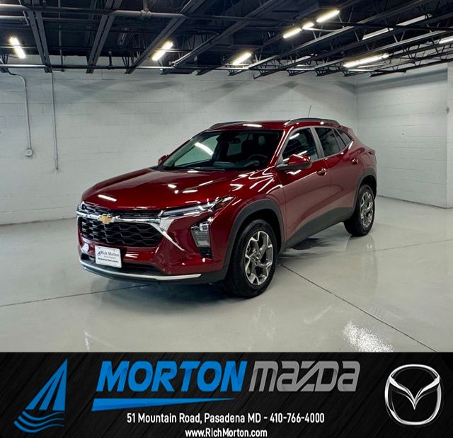 Red (Crimson Metallic) 2025 Chevrolet Trax LT FWD SUV / Crossover Front-Wheel Drive Automatic