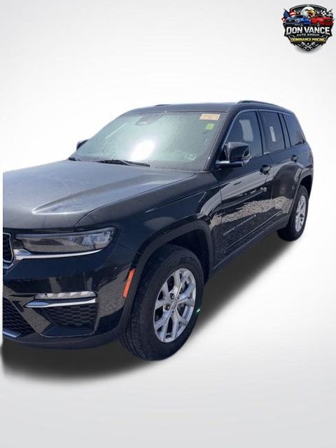 Diamond Black Crystal Pearlcoat 2023 Jeep Grand Cherokee Limited 4WD SUV / Crossover Four-Wheel Drive 8-Speed Automatic