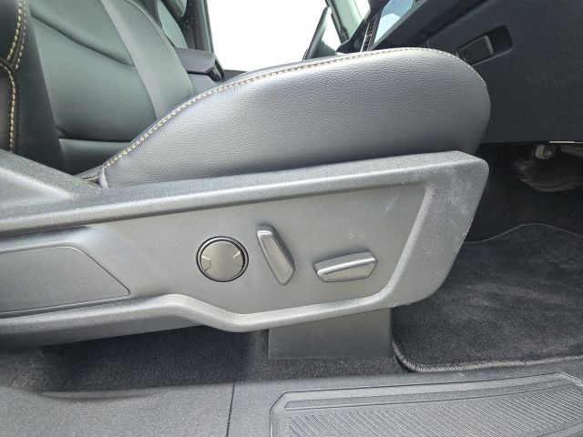 2025 Ford Bronco Badlands:B02476