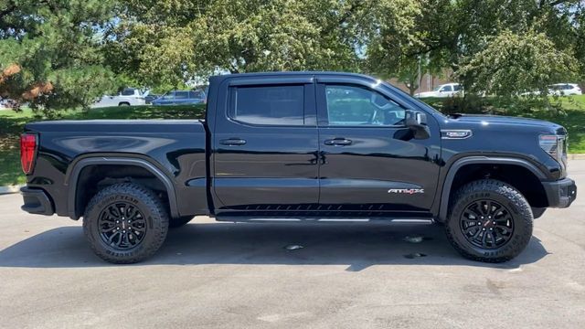 2023 GMC Sierra 1500 AT4X 9