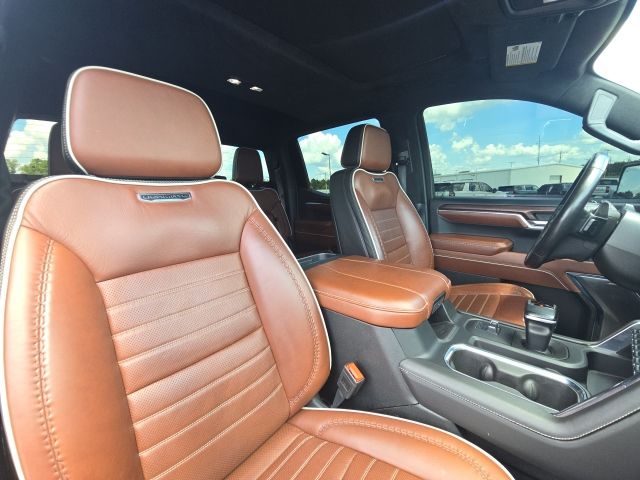 2024 GMC Sierra 1500 Denali Ultimate:C02348