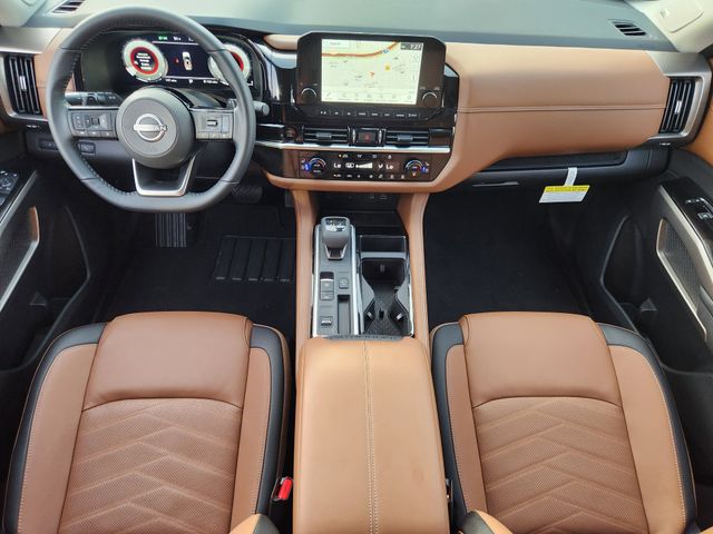 2025 Nissan Pathfinder Platinum photo 16