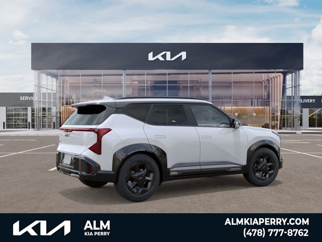 New 2027 White Kia X-Line S image 6