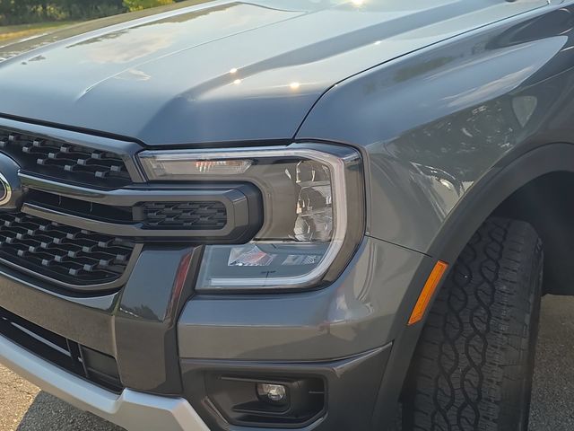 New 2026 Carbonized Gray Metallic Ford XLT image 31