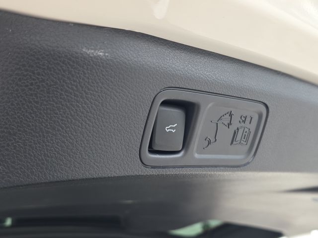 2024 Ford Expedition XLT:B02482