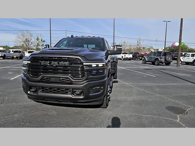 2026 Ram 3500 Laramie Crew Cab 4x4 8' Box