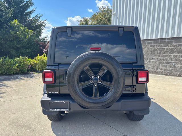 Used 2022 Black Jeep Unlimited Sport Altitude image 7
