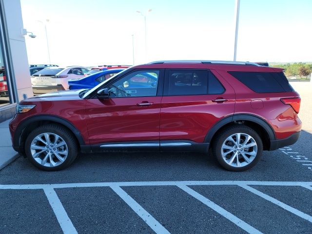 2022 Rapid Red Metallic Tinted Clearcoat Ford Explorer Platinum 4X4 SUV