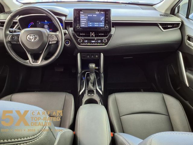2022 Toyota Corolla Cross XLE photo